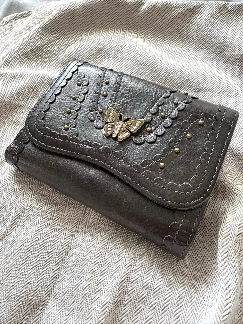 Anna Sui Black Scalloped Butterfly Stud Wallet-Near Mint- From Japan